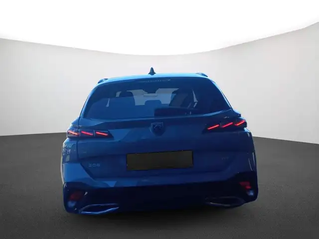 Peugeot 308 SW view 4