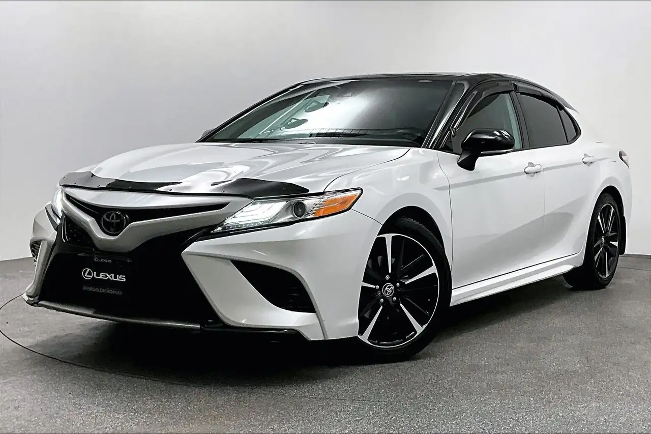 Toyota Camry снимка Toyota Camry