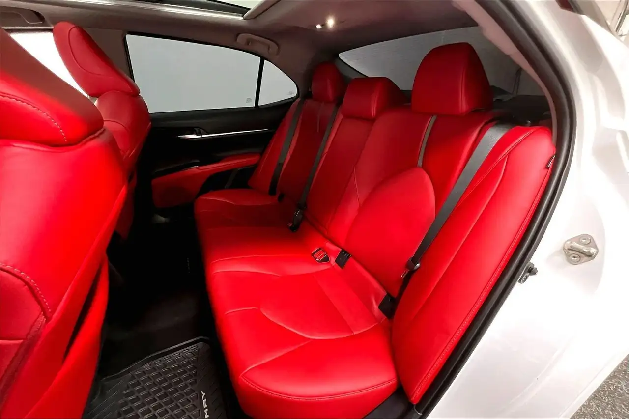 Toyota Camry снимка Toyota Camry