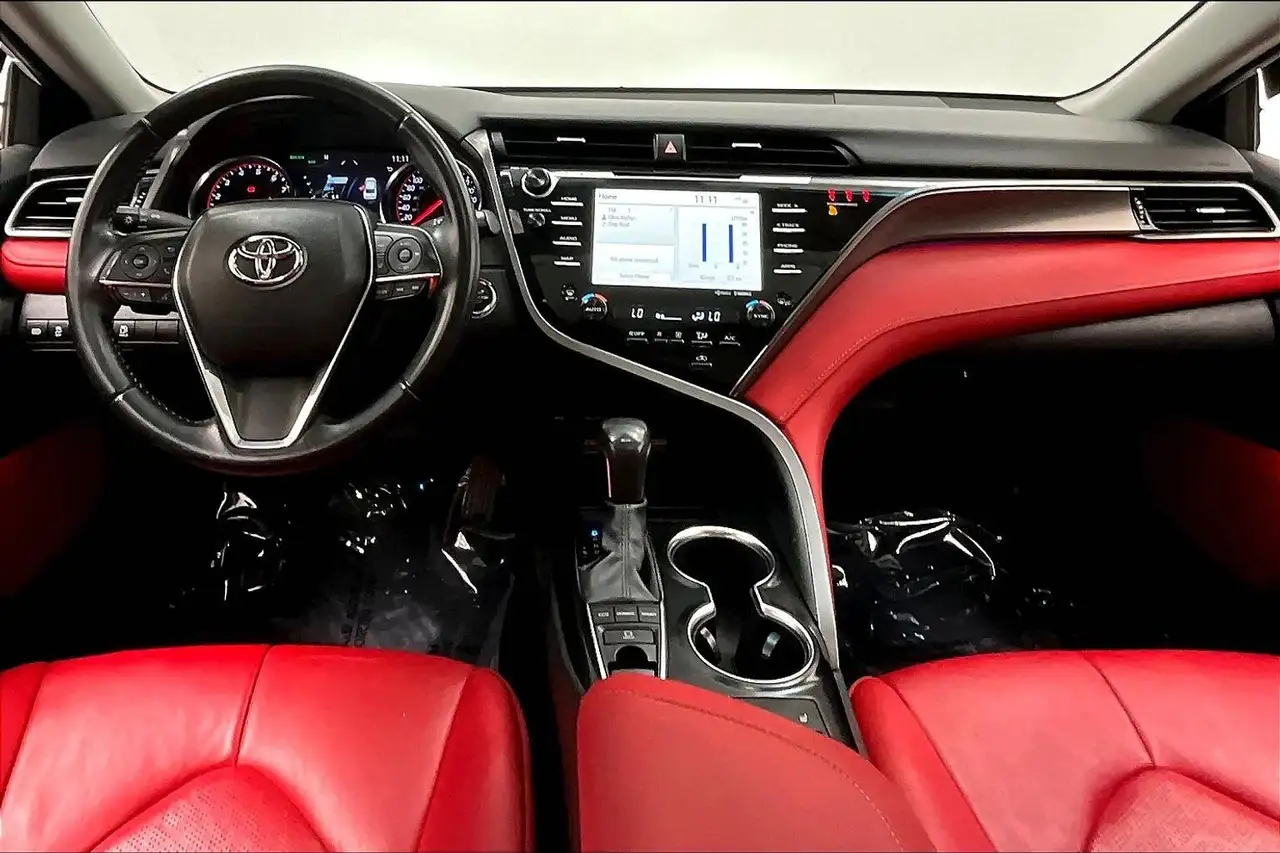 Toyota Camry снимка Toyota Camry