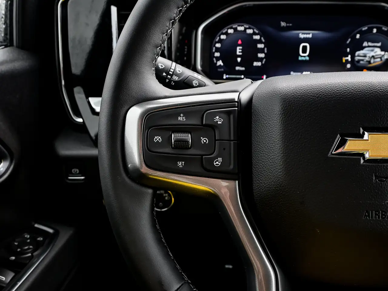 Chevrolet Silverado 1500 снимка Chevrolet Silverado 1500