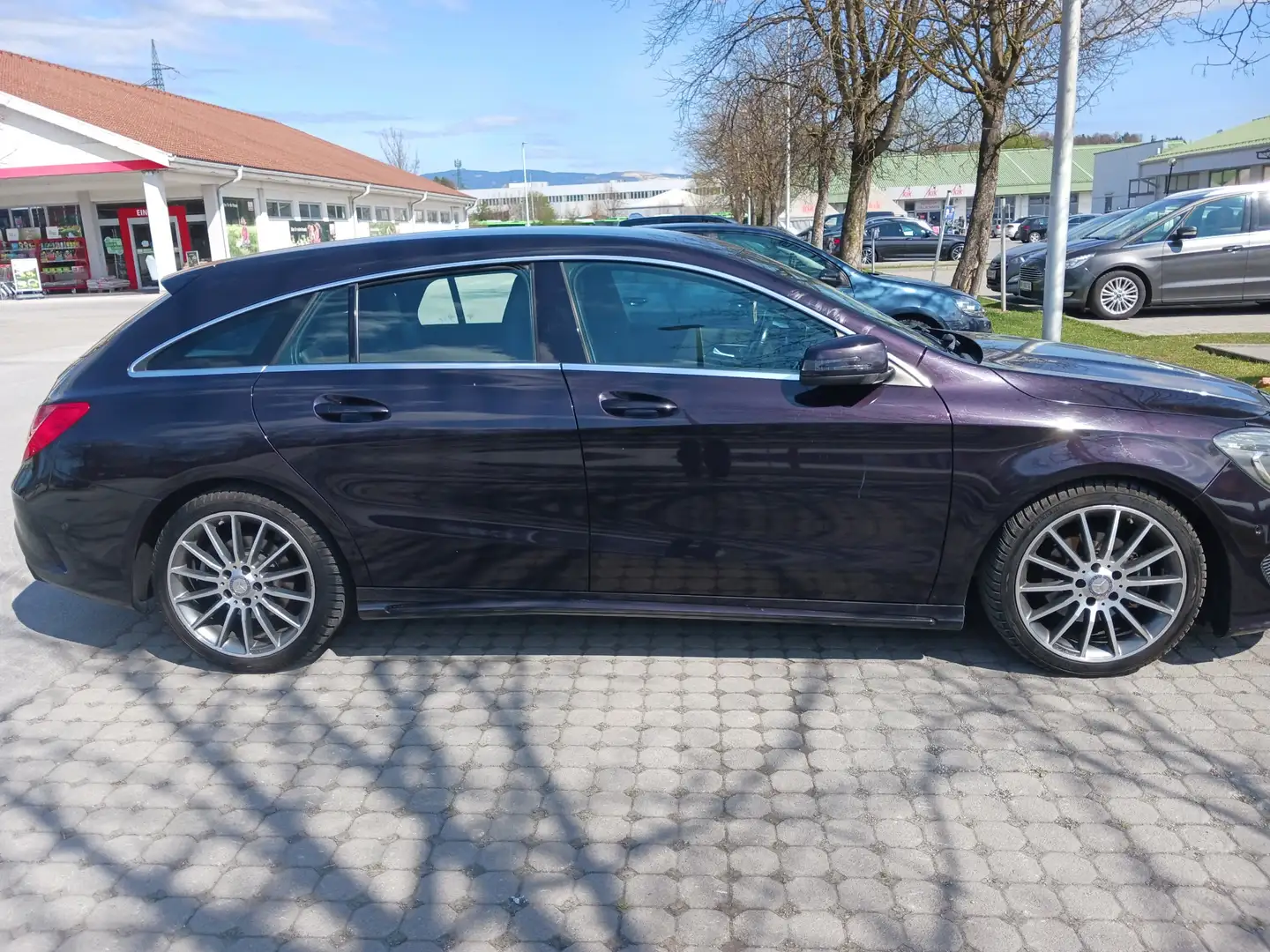 Mercedes-Benz 200 - 2