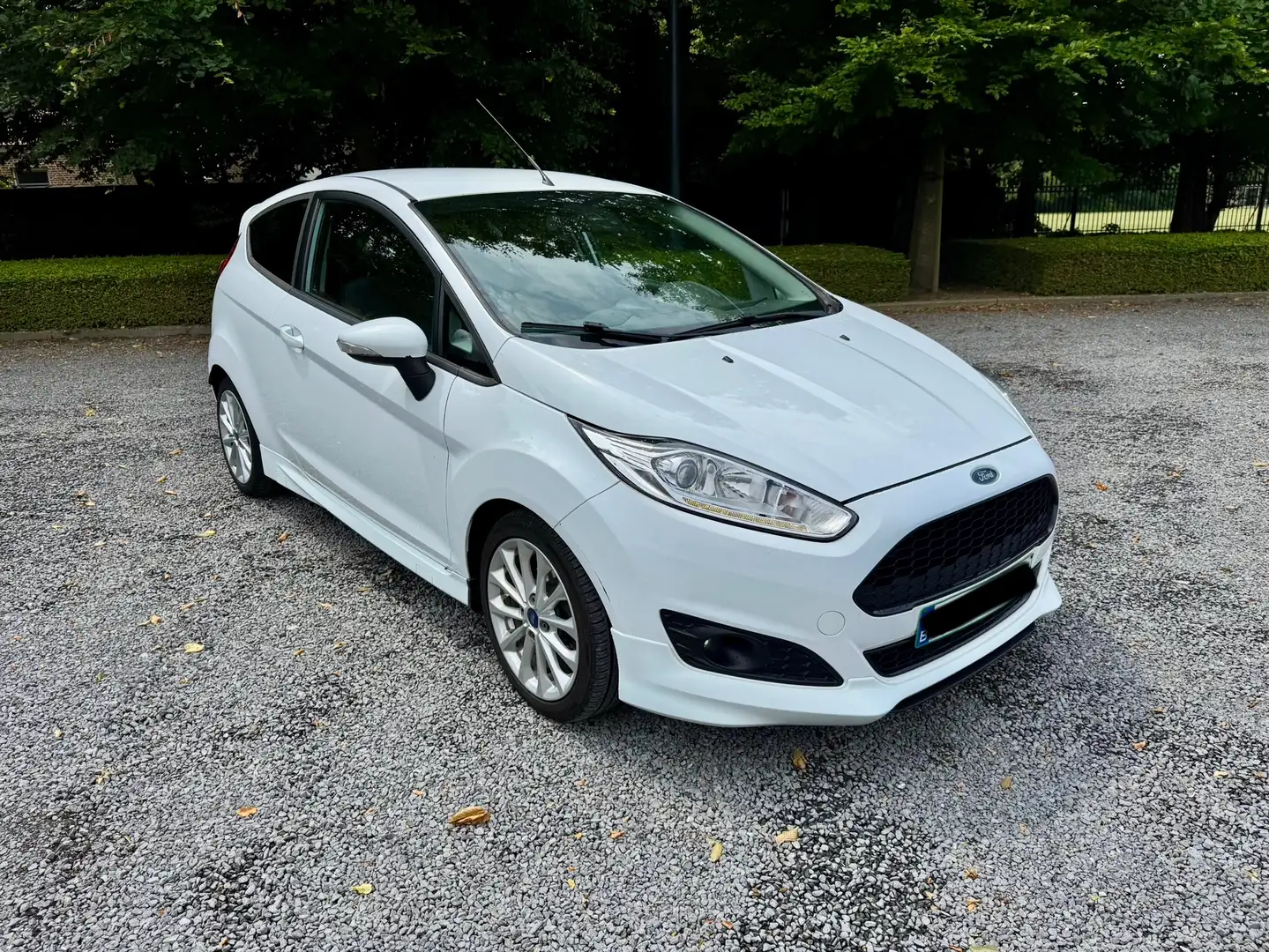 Ford Fiesta 1.6 TDCi ST-line 95pk Airco LED Euro5 Wit - 2