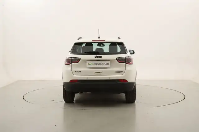 Jeep Compass view 4