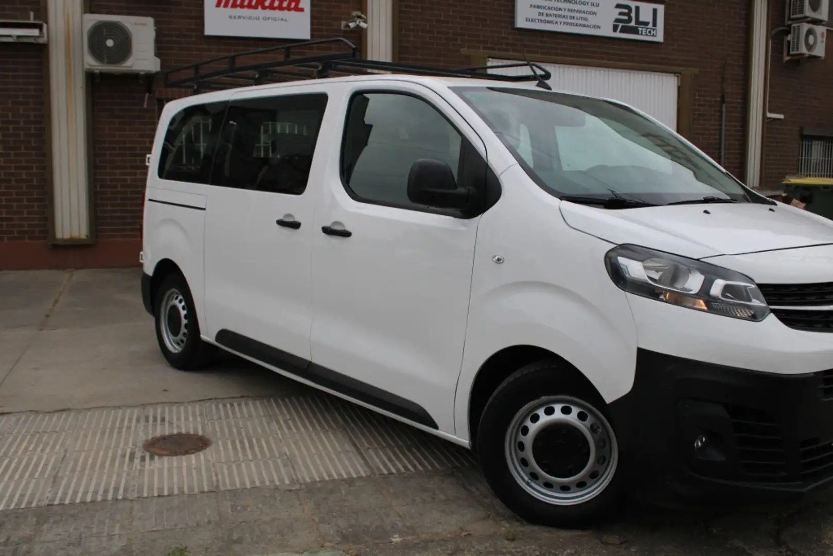 Opel Vivaro 1.5D M Carga Standard 120 Blanco - 2