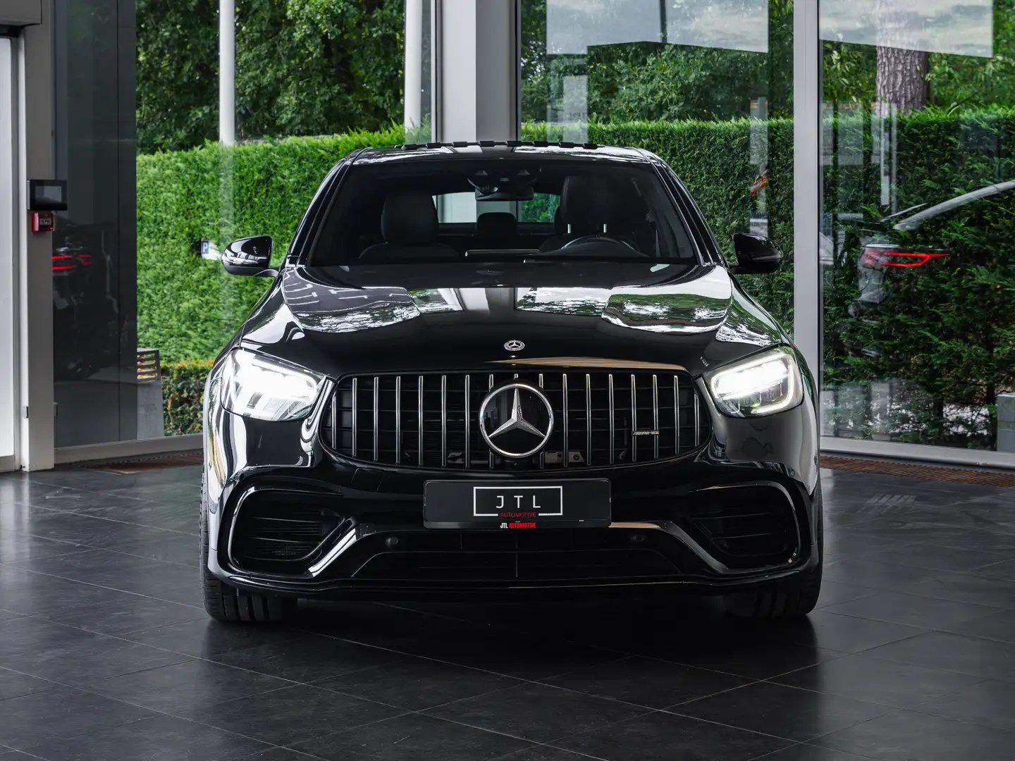 Mercedes-Benz GLC 63 AMG AMG GLC Coupe 63 4Matic+ AMG Speedshift MCT 9G Schwarz - 2