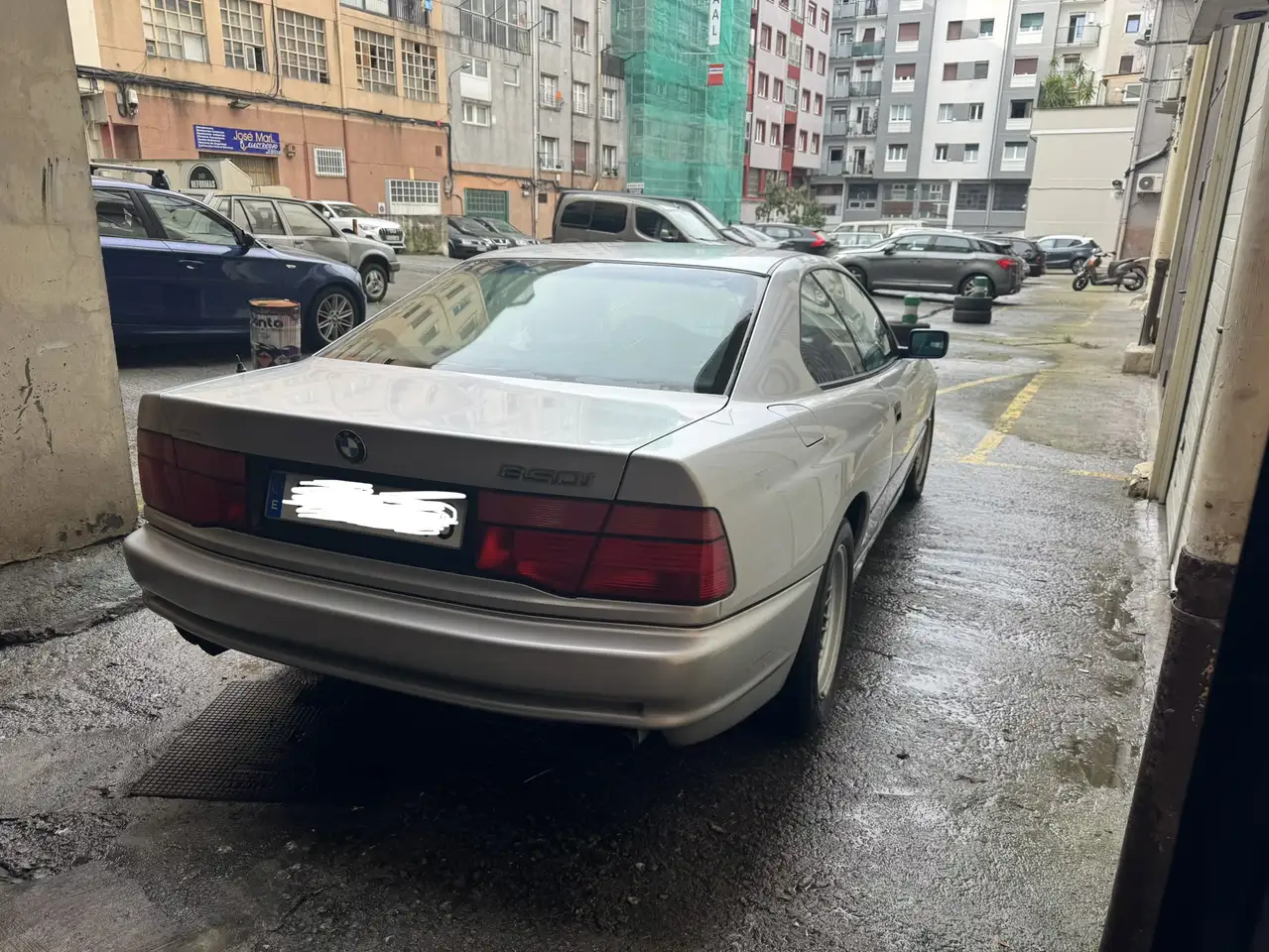 BMW 850, foto 2