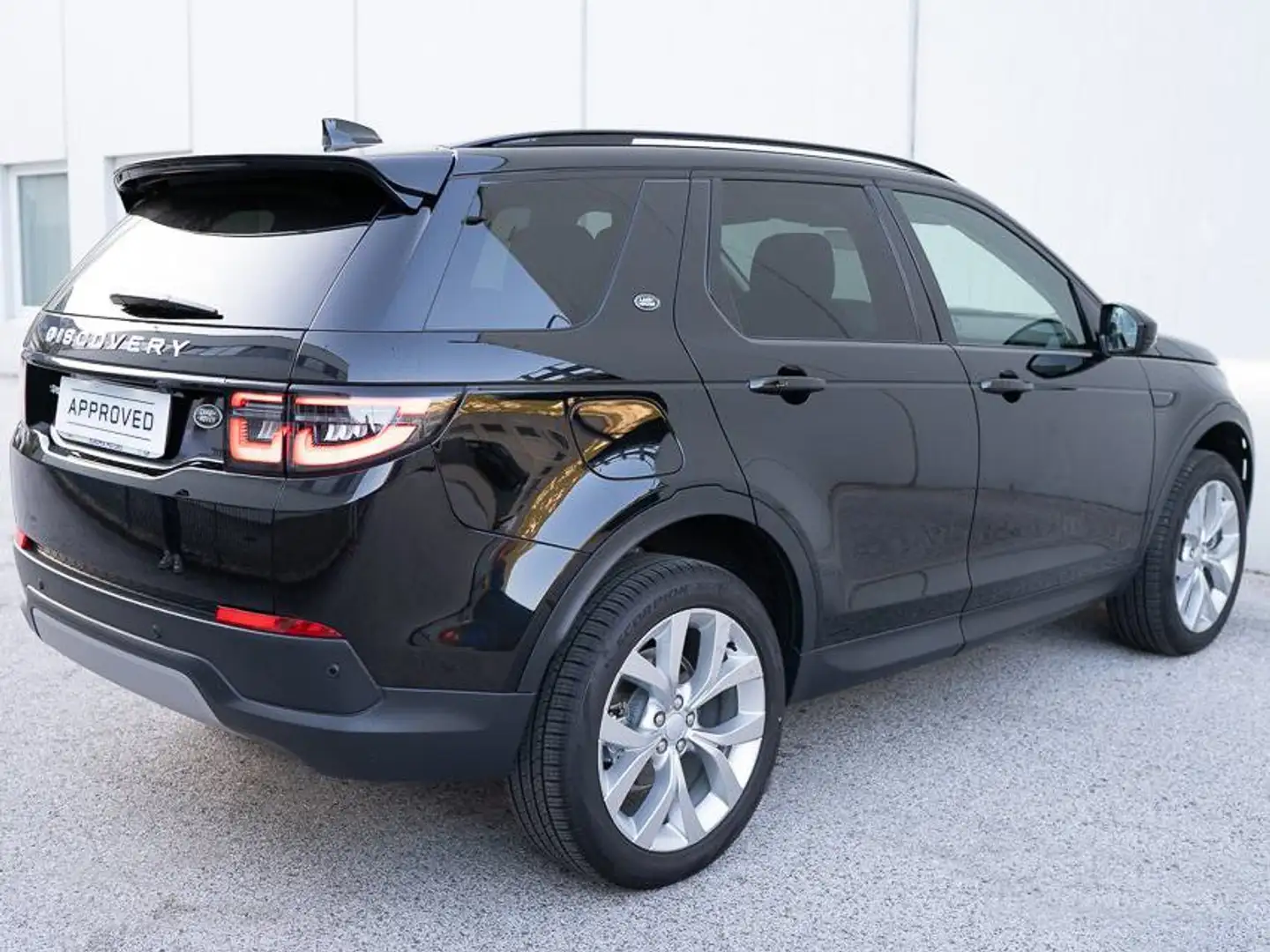 Land Rover Discovery Sport 2.0D 165cv SE  AWD Auto Nero - 2