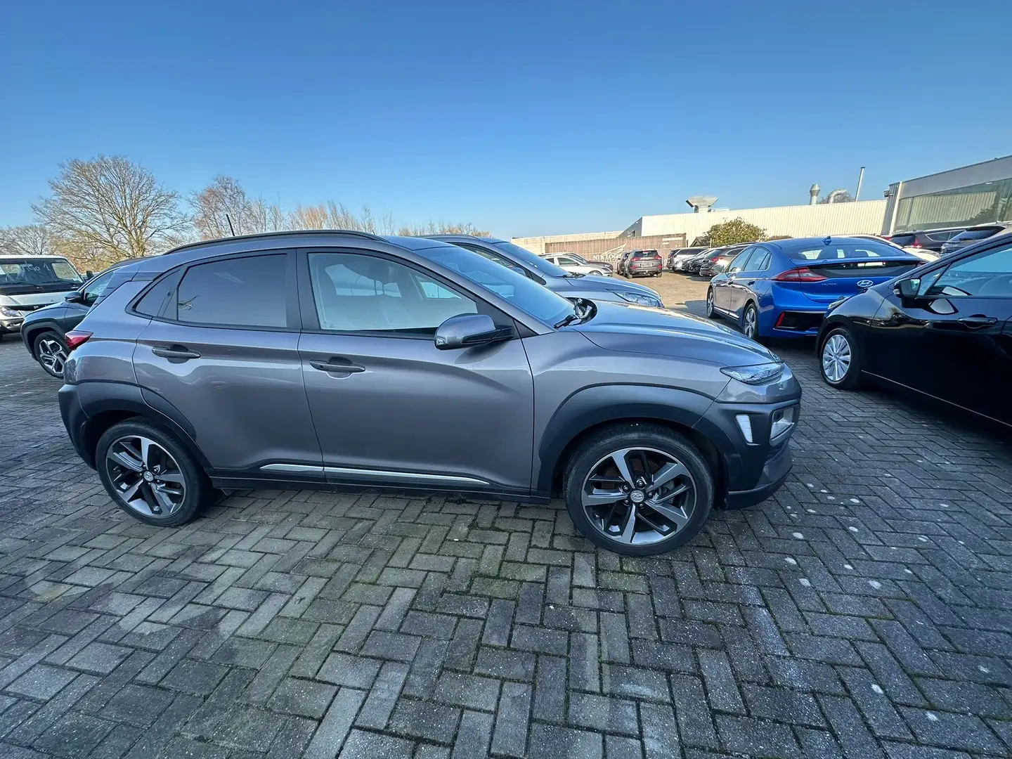 Hyundai KONA 1.6 T-GDi Luxury Launch DCT brončana - 2