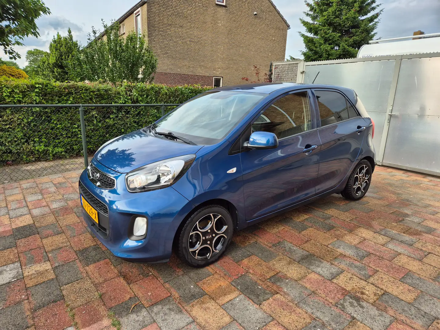 Kia Picanto Picanto 1.0 CVVT ComfortLine Blauw - 1