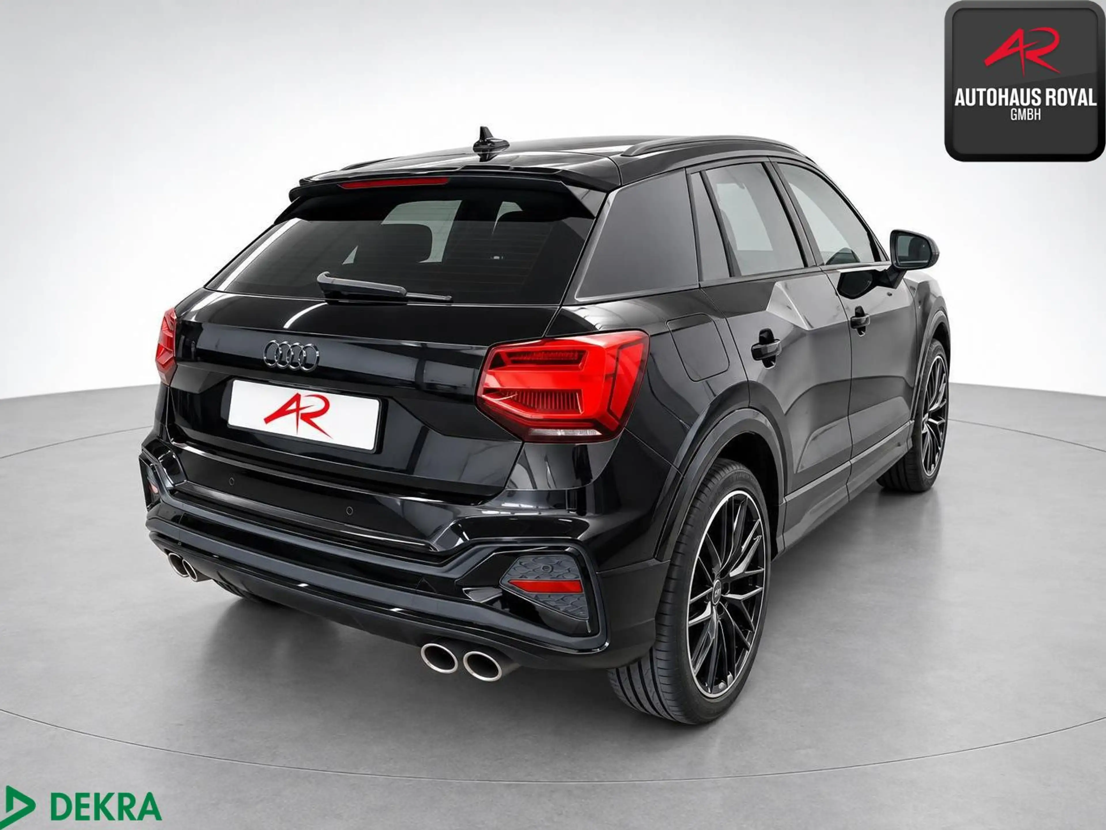 Audi SQ2 2.0 TFSI qu MATRIX,SONOS,PANORAMA,ACC,19ZOLL — photo 2