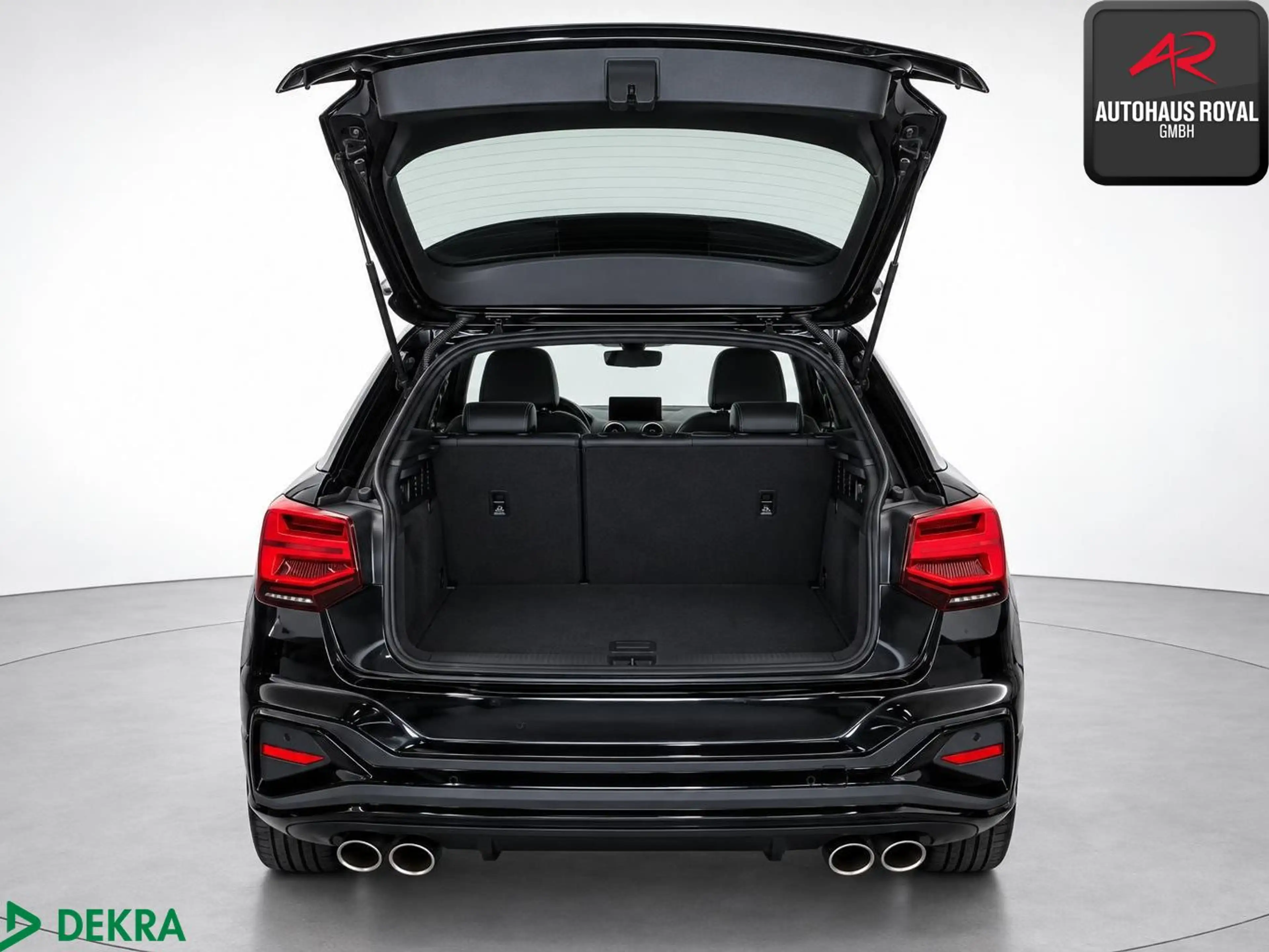 Audi SQ2 2.0 TFSI qu MATRIX,SONOS,PANORAMA,ACC,19ZOLL — photo 4