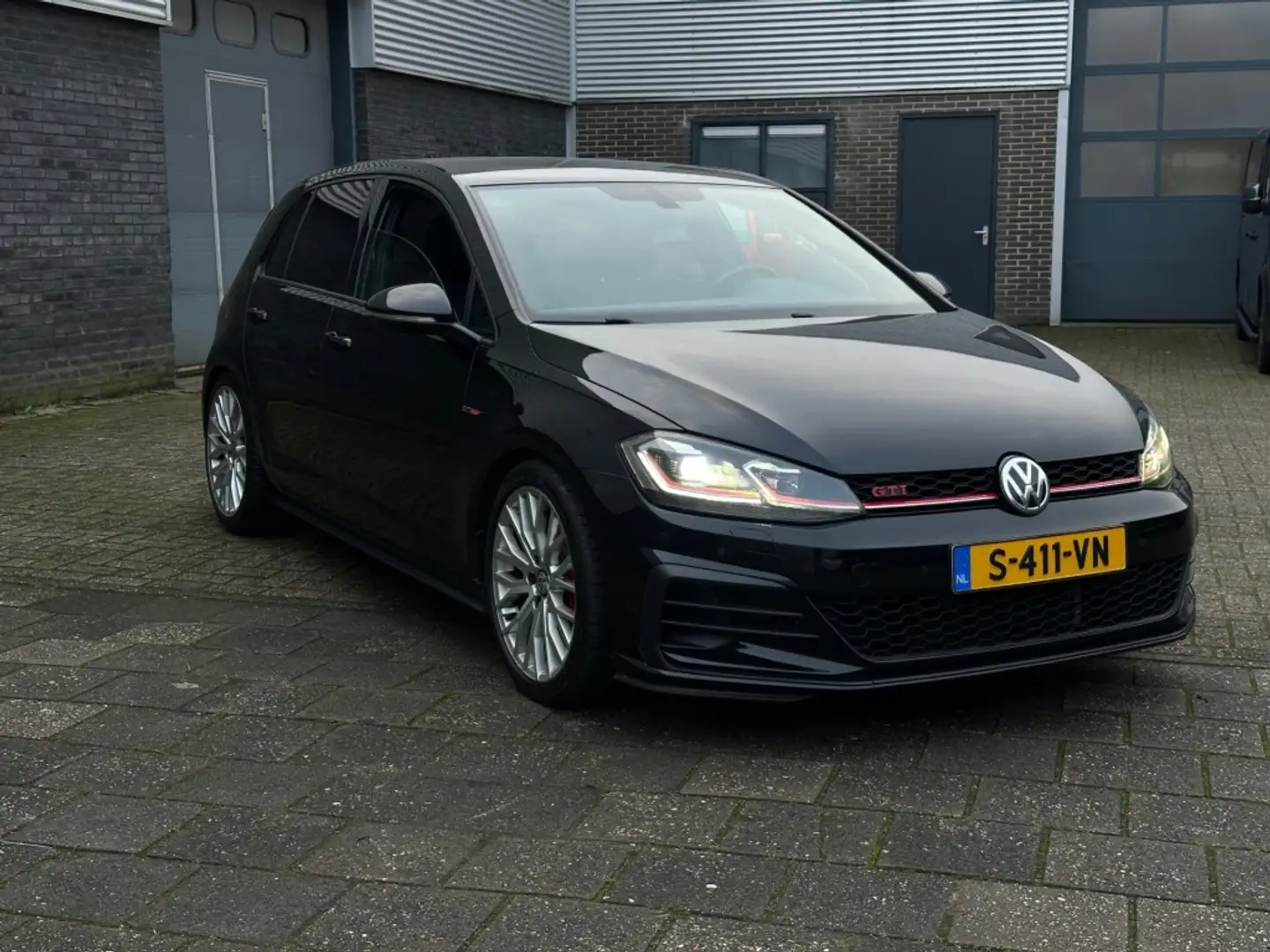 Volkswagen Golf GTI 2.0 TSI Stage 3 390pk, Short Shift, Carplay, Stoel Schwarz - 2