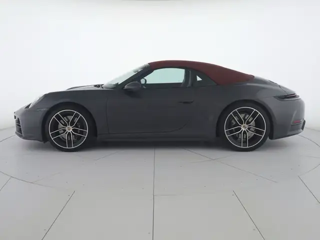 Porsche 992 view 6