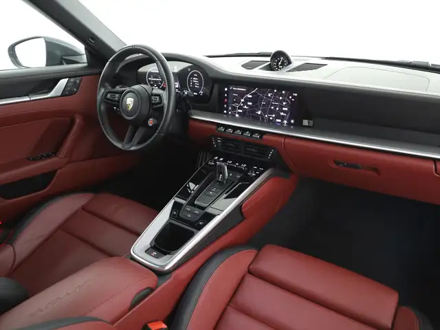 Porsche 992 view 8