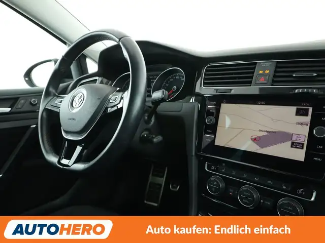 Volkswagen Golf view 13
