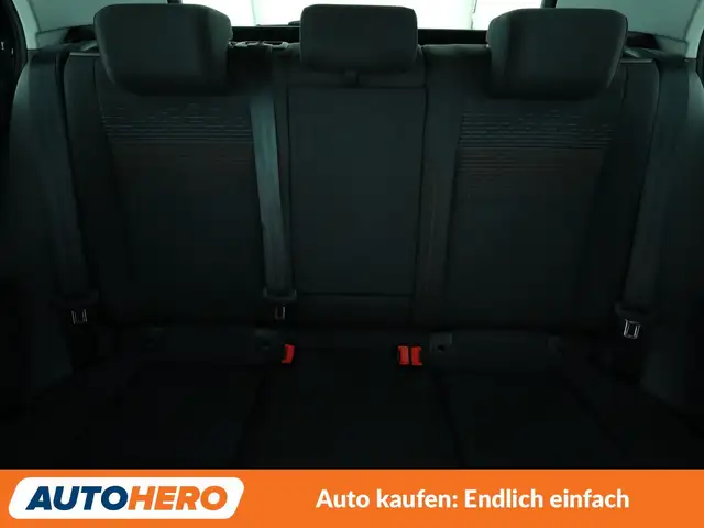 Volkswagen Golf view 15
