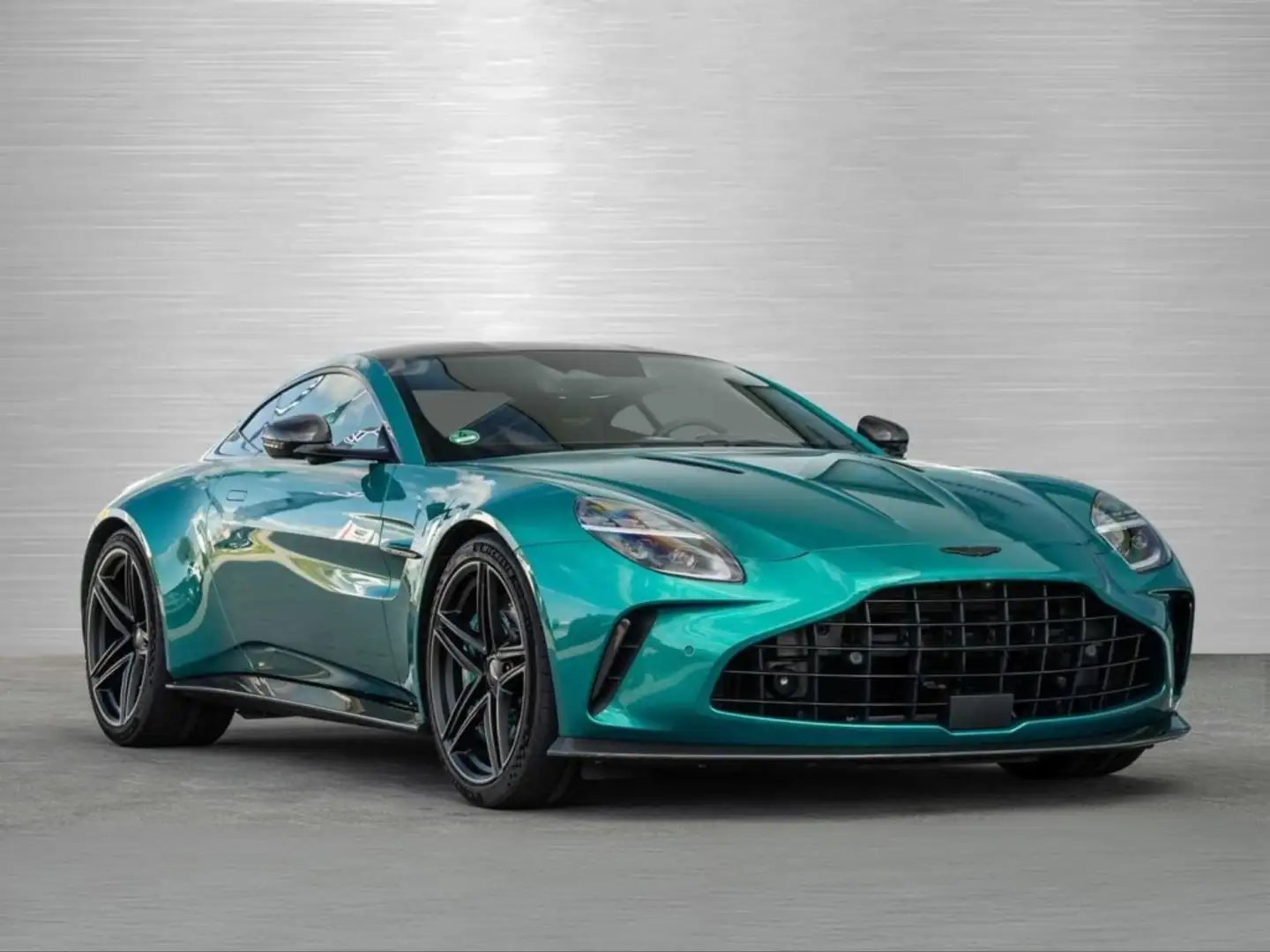 Aston Martin Vantage Verde - 1