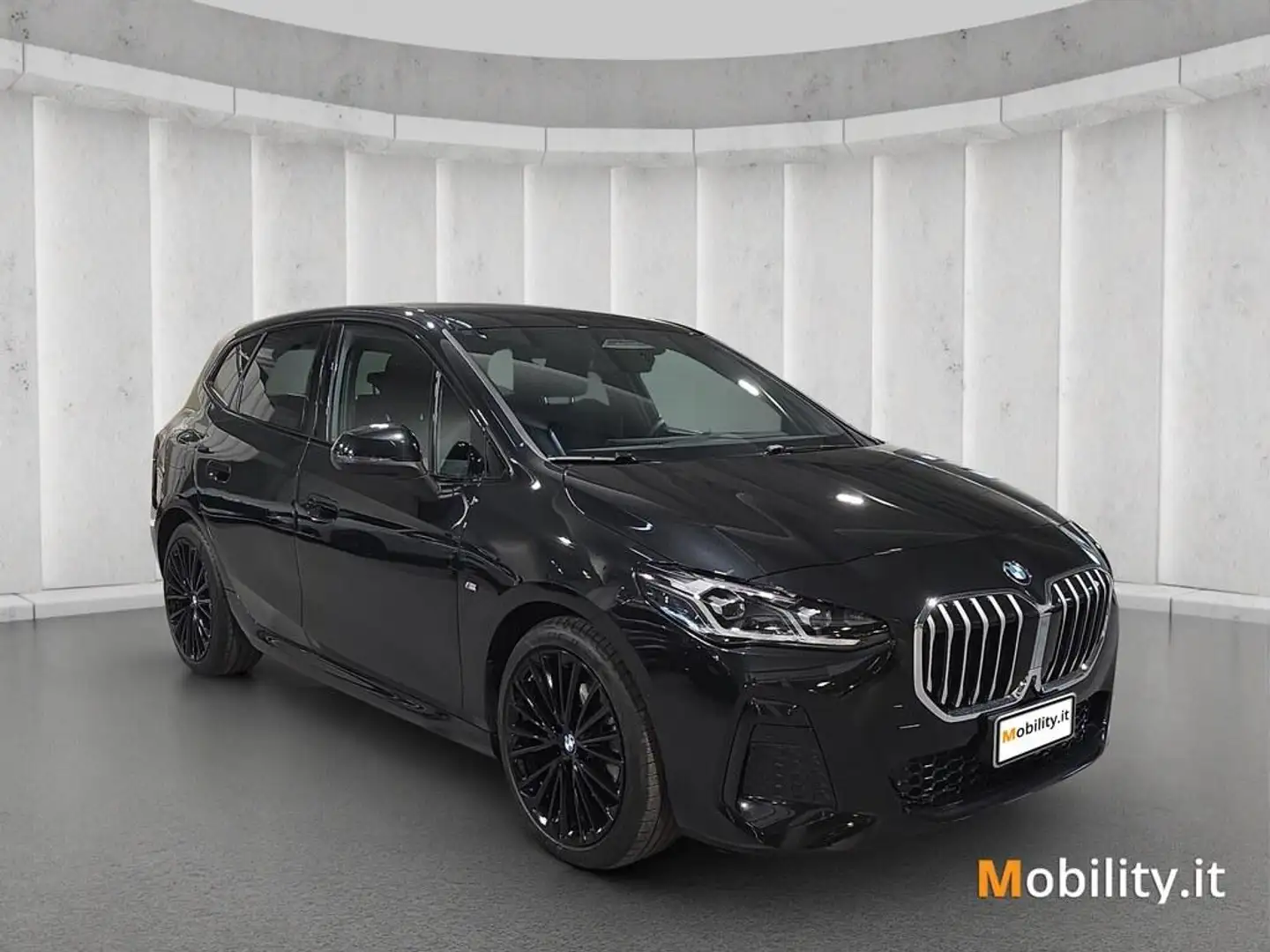 BMW 218 d Active Tourer Msport auto Nero - 2