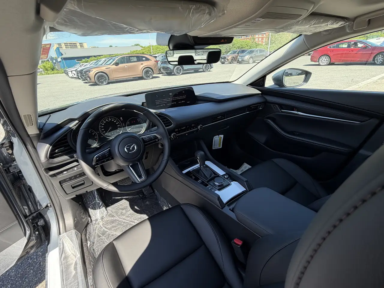 Mazda 3 снимка Mazda 3