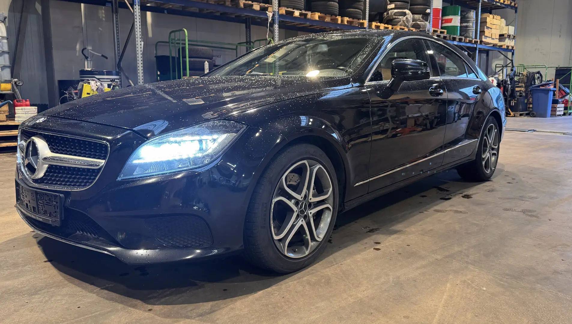 Mercedes-Benz CLS 350 CLS 350 BlueTEC 4MATIC Aut. Schwarz - 1