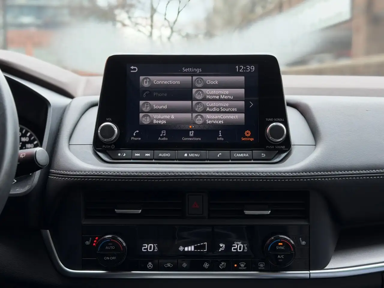 Nissan Rogue снимка Nissan Rogue