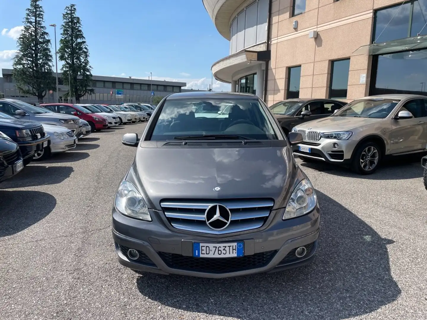 Mercedes-Benz B 180 cdi Executive AUT CERCHI LEGA CLIMA SENSORI PARC Gris - 2