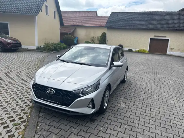 Hyundai i20 Select | Mild Hybrid | Klima | Sitzh. | TÜV neu
