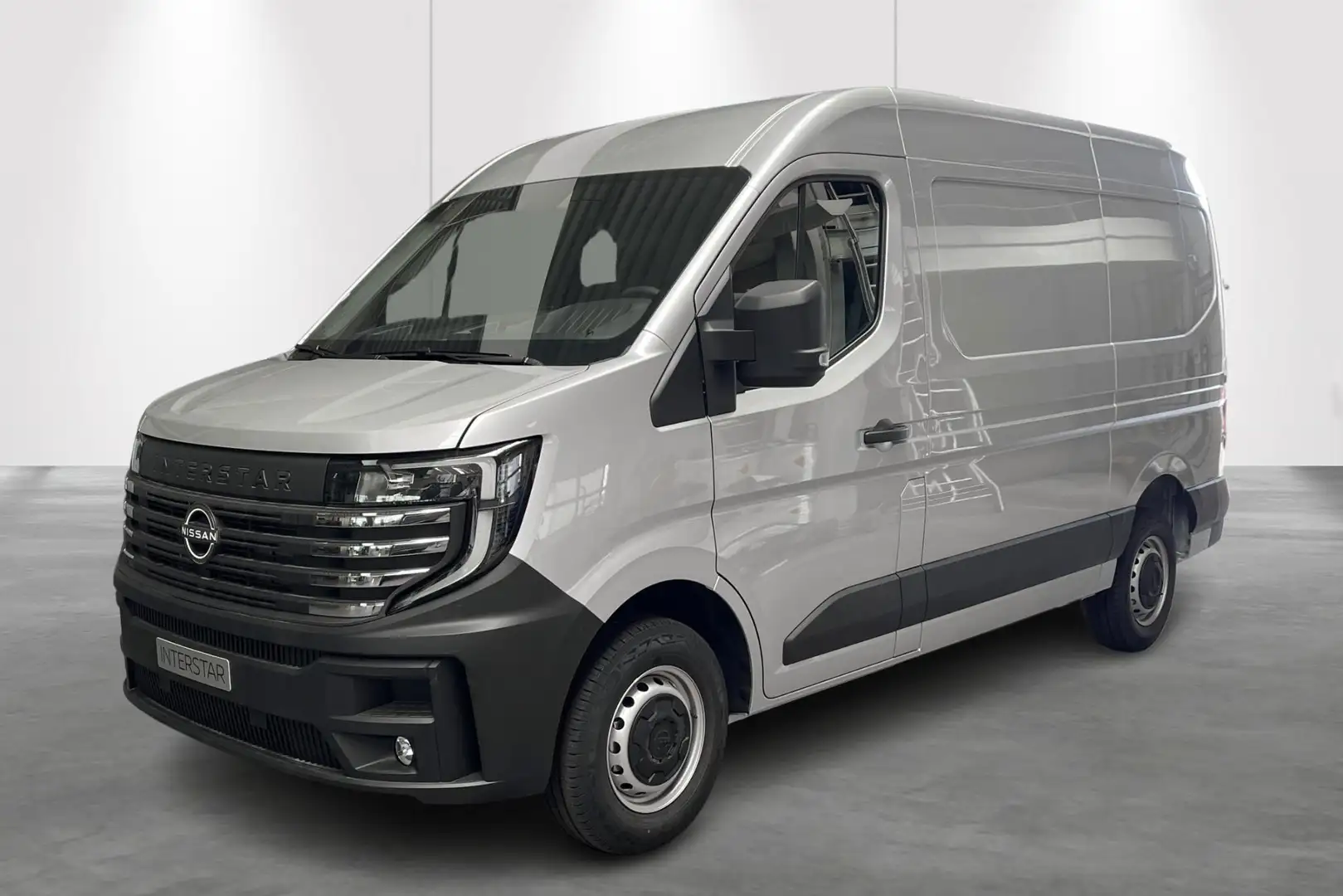 Nissan Interstar L2H2 3.3T 2,0 dCi 130 N-Connecta Silber - 1
