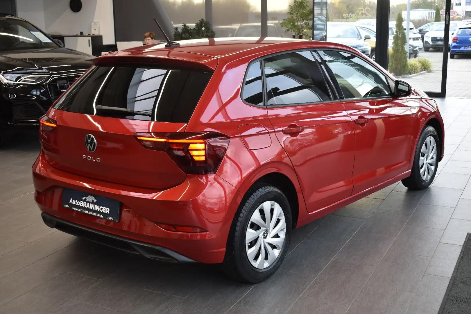 Volkswagen Polo VI 1.0TSI Life LED~VirtualC~LaneA~ParkPilot Rot - 2