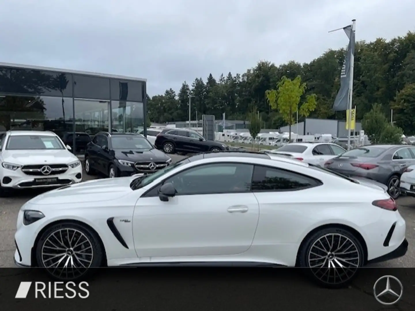 Mercedes-Benz CLE 53 AMG 4M+ Distr Night Pano Burmes 360 20" Weiß - 2