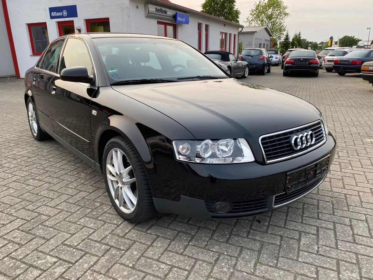 Audi A4 3.0 Schalter 1.Hand nur 87Tkm 8E Klima Noir - 1