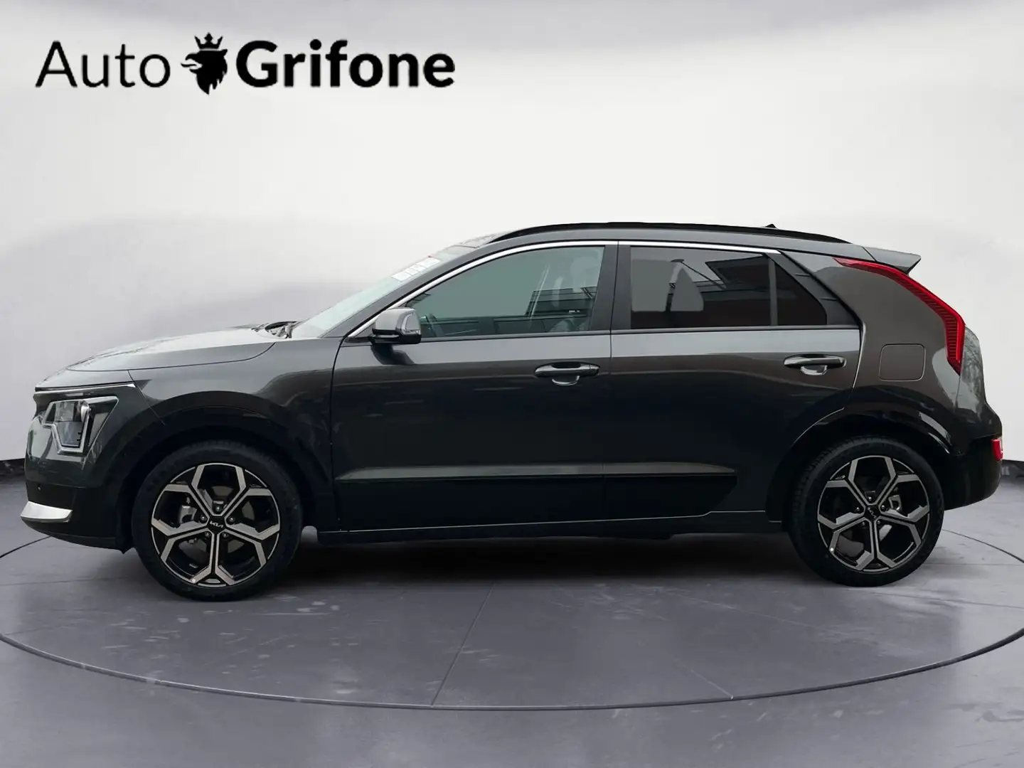 Kia Niro Niro Tri-Fuel 1.6 GDi DCT HEV GPL Style Grey - 2