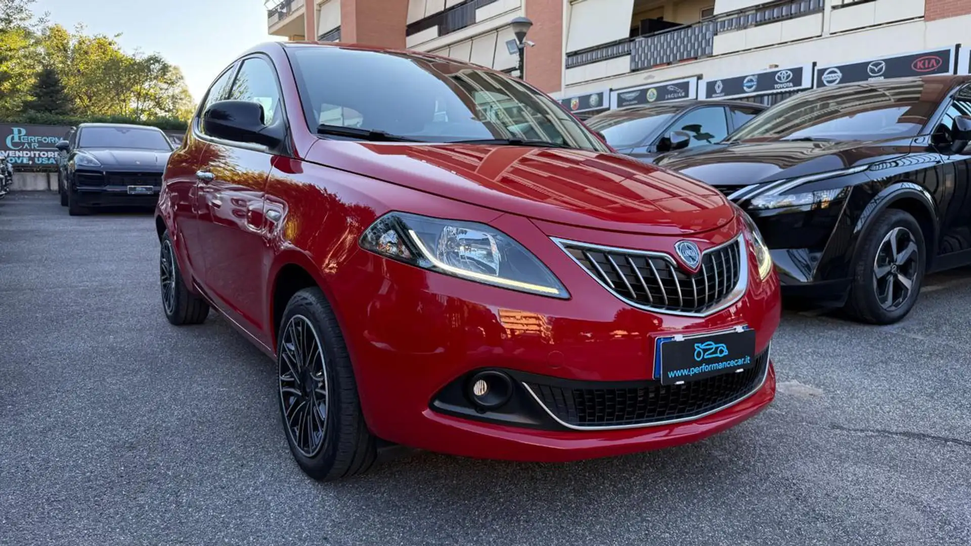 Lancia Ypsilon 1.0 FIREFLY S&S HYBRID GOLD*24M.G.*CARPLAY*LED*TEL Rot - 2