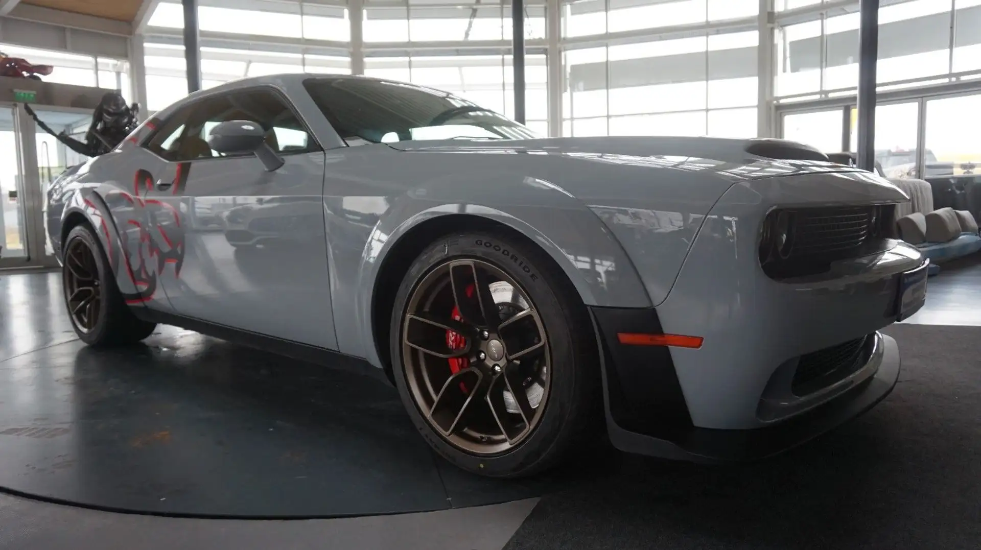 Dodge Challenger SRT HELLCAT REDEYE 6.2 V8 WIDEBODY Gris - 2