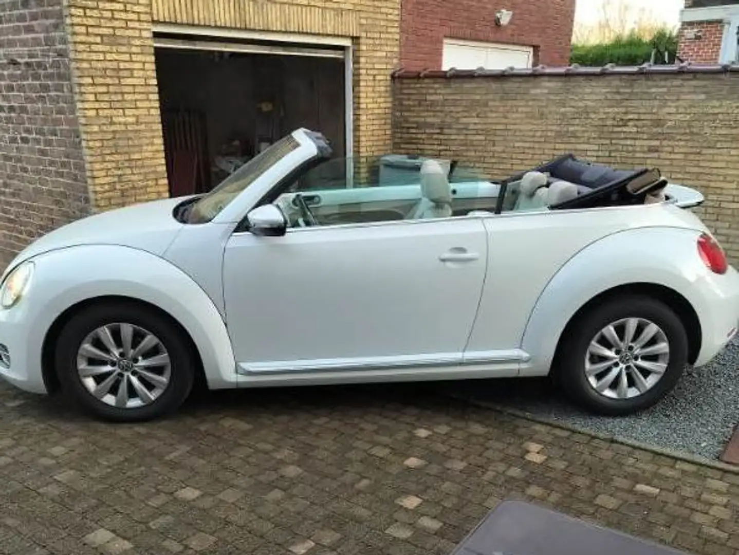 Volkswagen Beetle The Beetle Cabriolet 1.2 TSI Blanc - 1