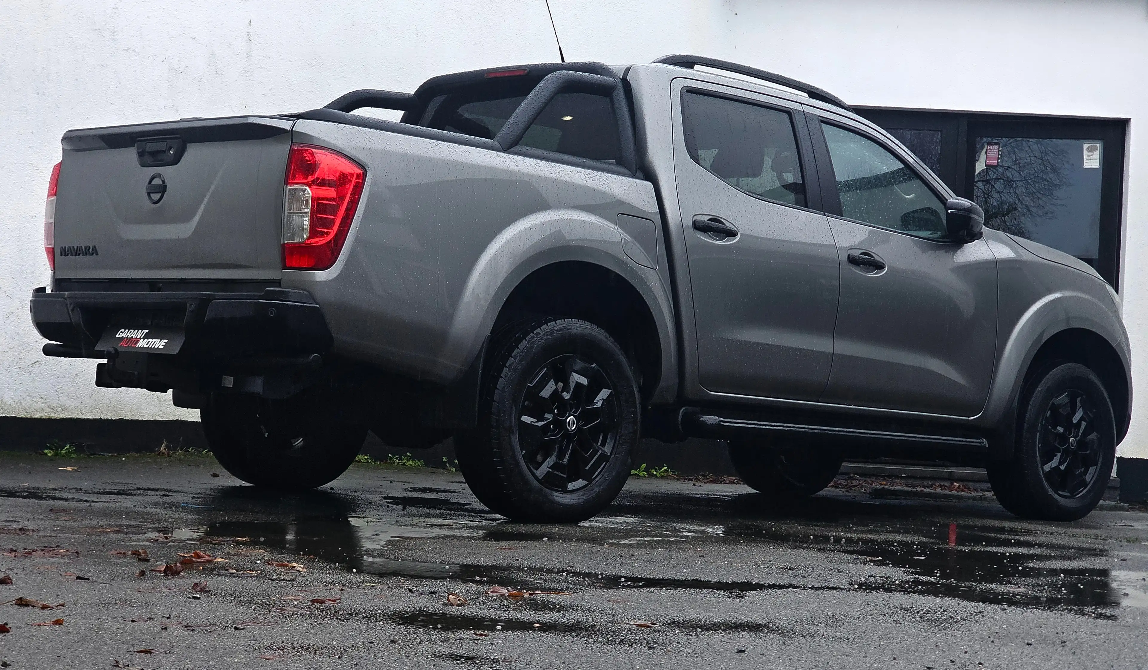 Nissan Navara Black Edition N-GUARD * 26438 EX BTW / HTVA — photo 6