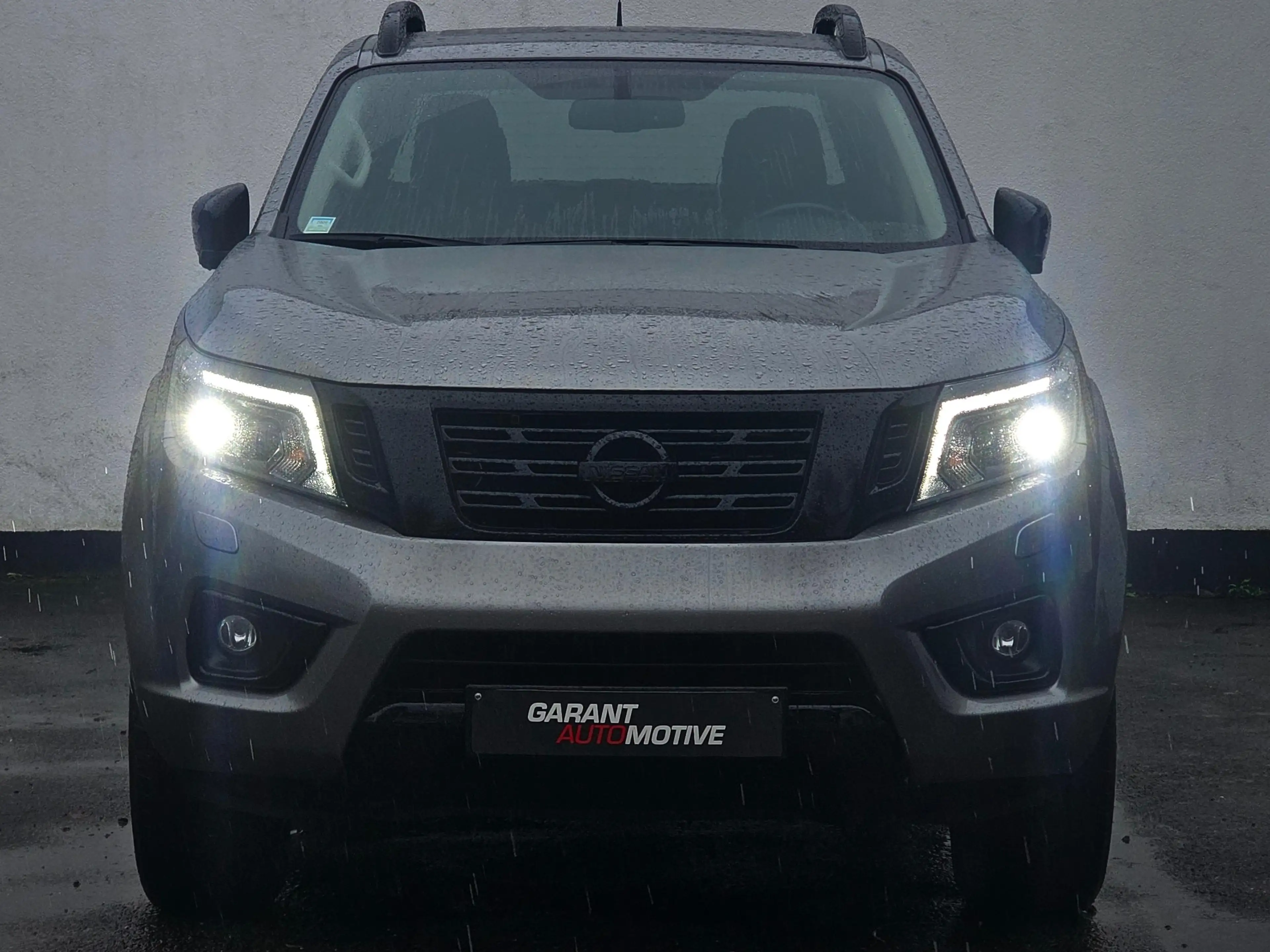 Nissan Navara Black Edition N-GUARD * 26438 EX BTW / HTVA
