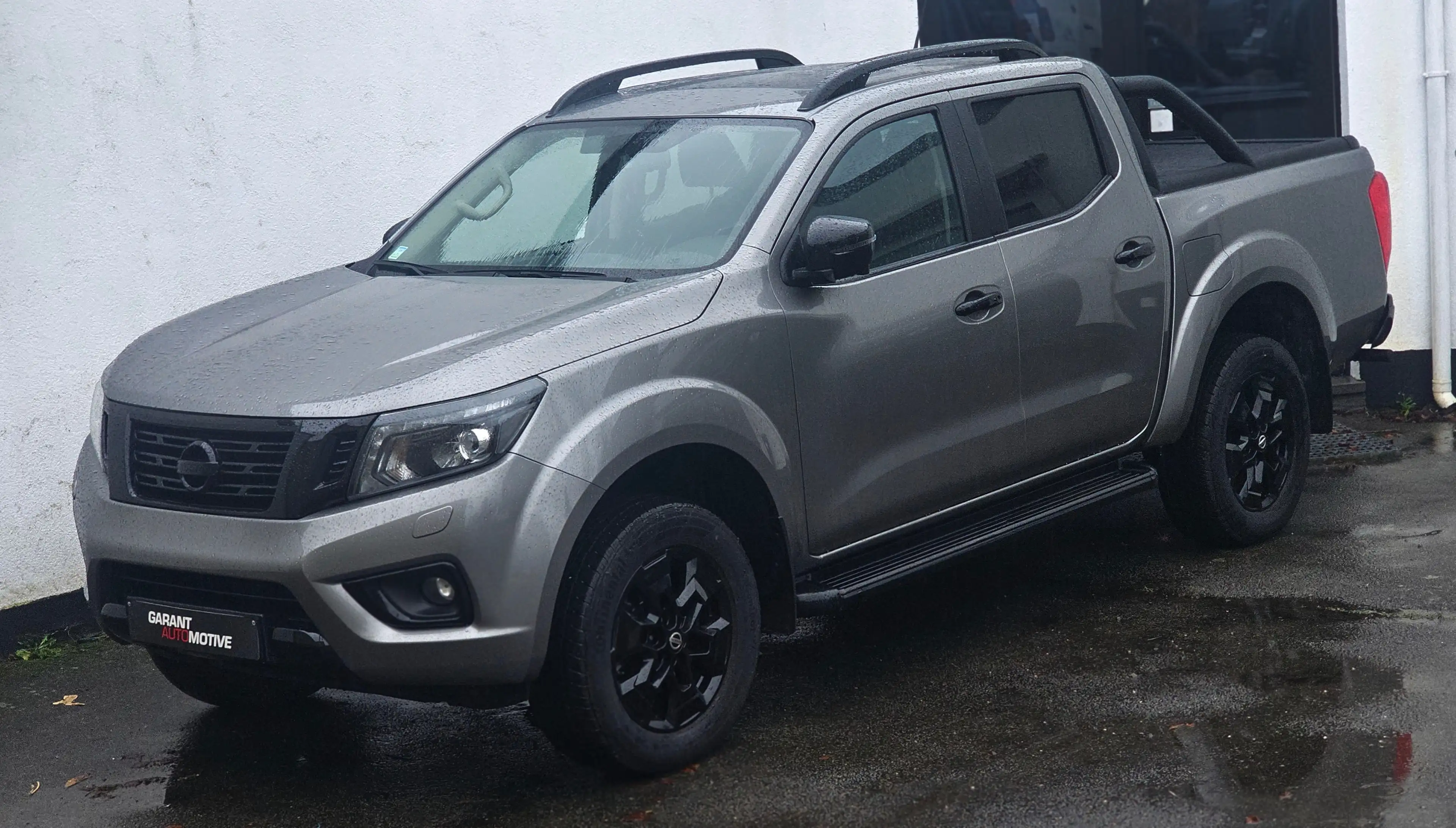 Nissan Navara Black Edition N-GUARD * 26438 EX BTW / HTVA — photo 3