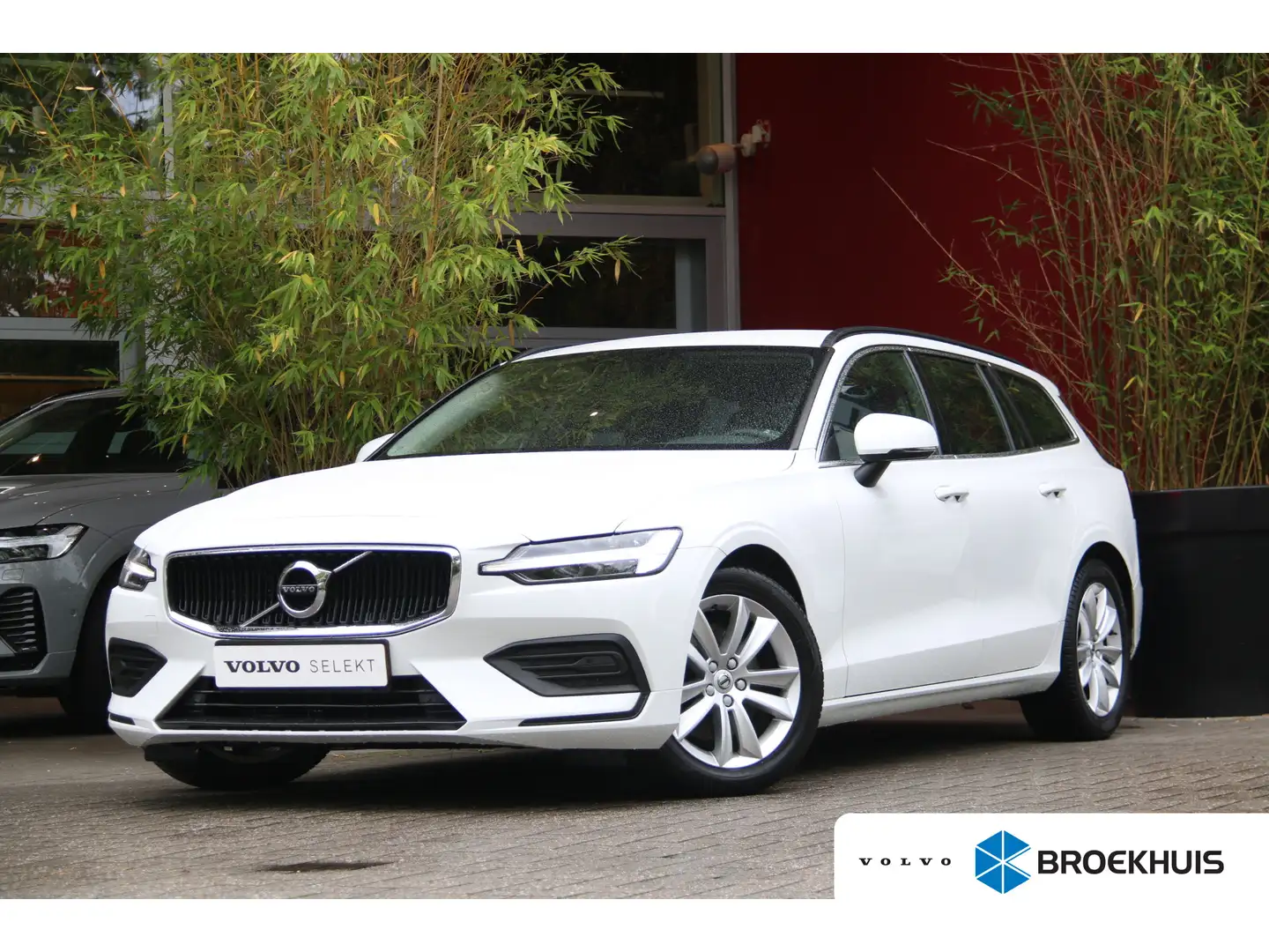 Volvo V60 2.0 B3 Momentum Business | Camera | Adaptive Cruis Blanc - 1