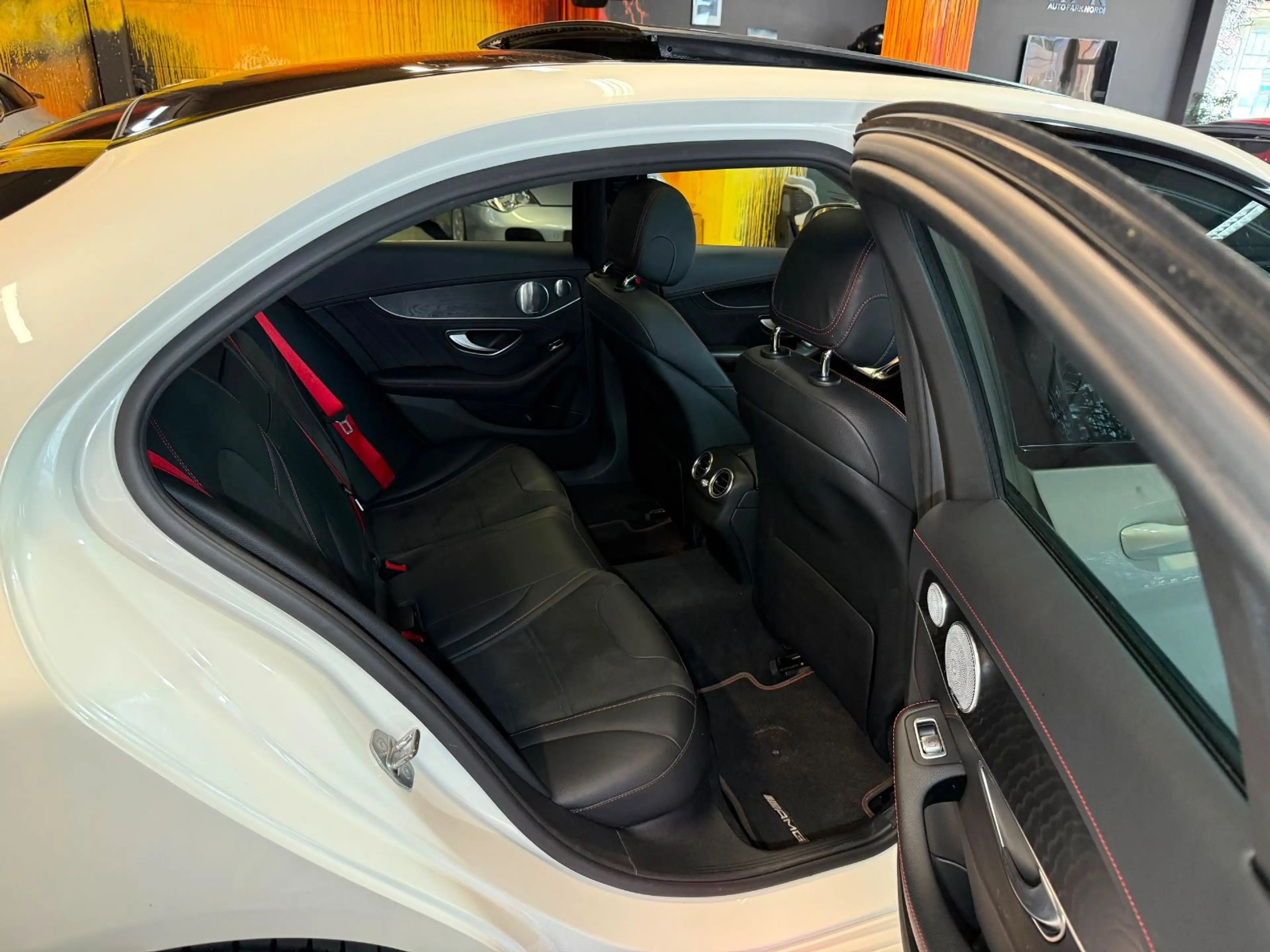 Mercedes-Benz C 43 AMG 4Matic Lim. LED~PANO~KAMERA~BURMESTER — photo 12