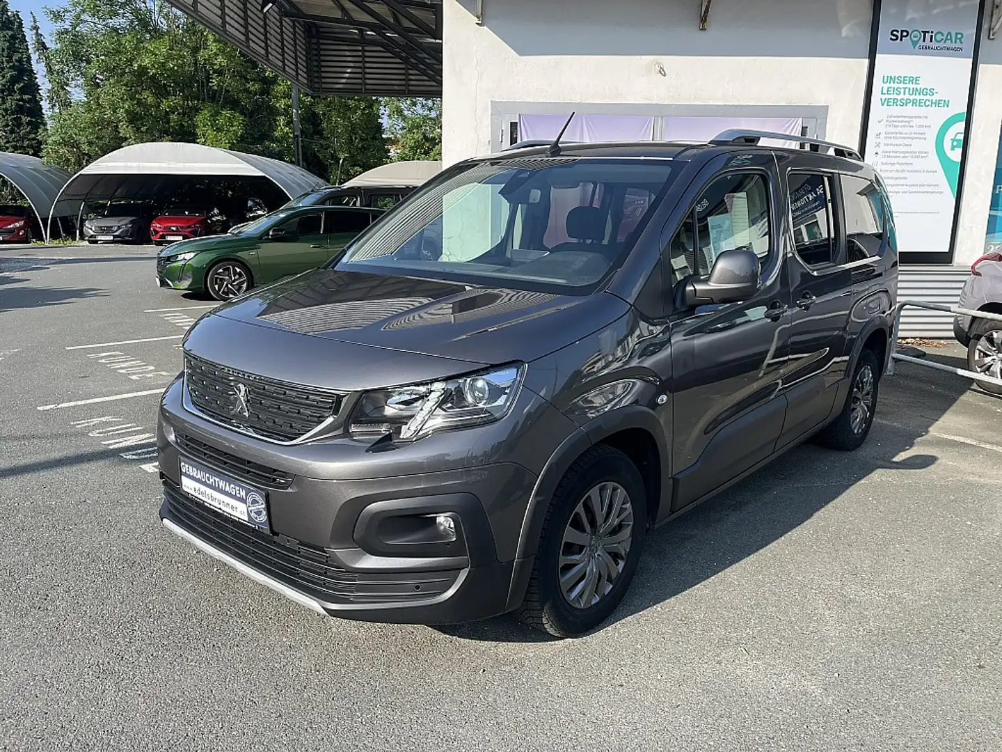 Peugeot Rifter 1,5 BlueHDI 130 S&S Allure Lang EAT8 Aut. Grau - 1