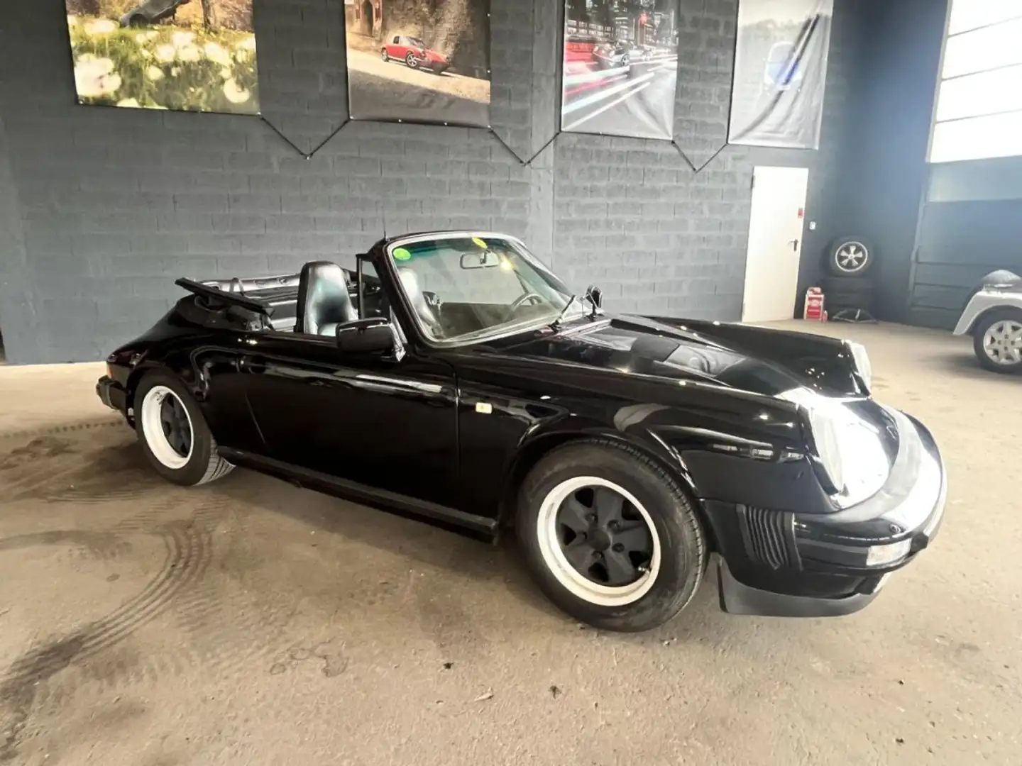 Porsche 911 Carrera 3.2L cabriolet - 2