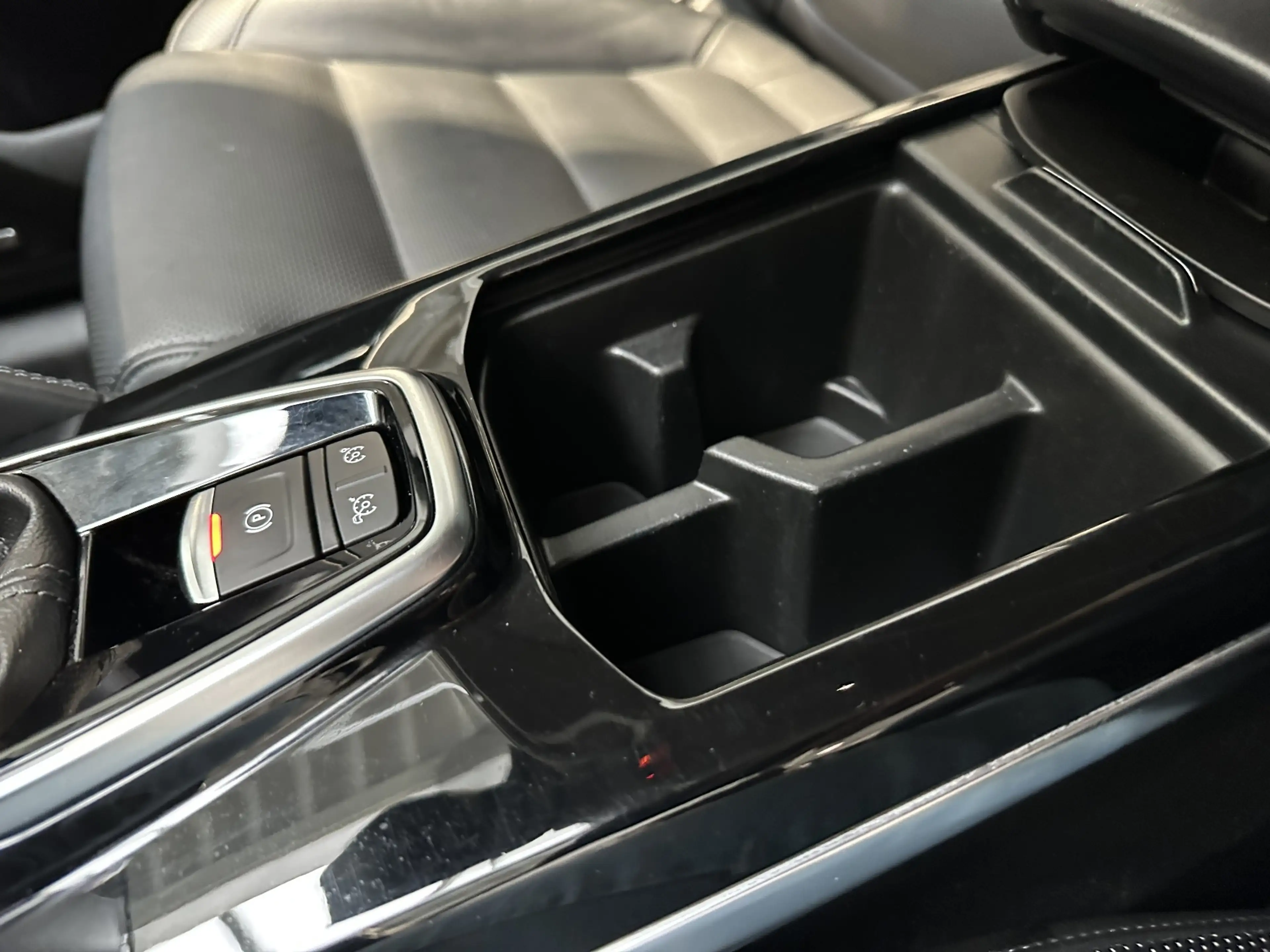 Renault Koleos INITIALE PARIS dCi 175 — photo 7