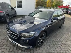 Mercedes-Benz E 300 e T Avantgarde Distronic Kamera LED
