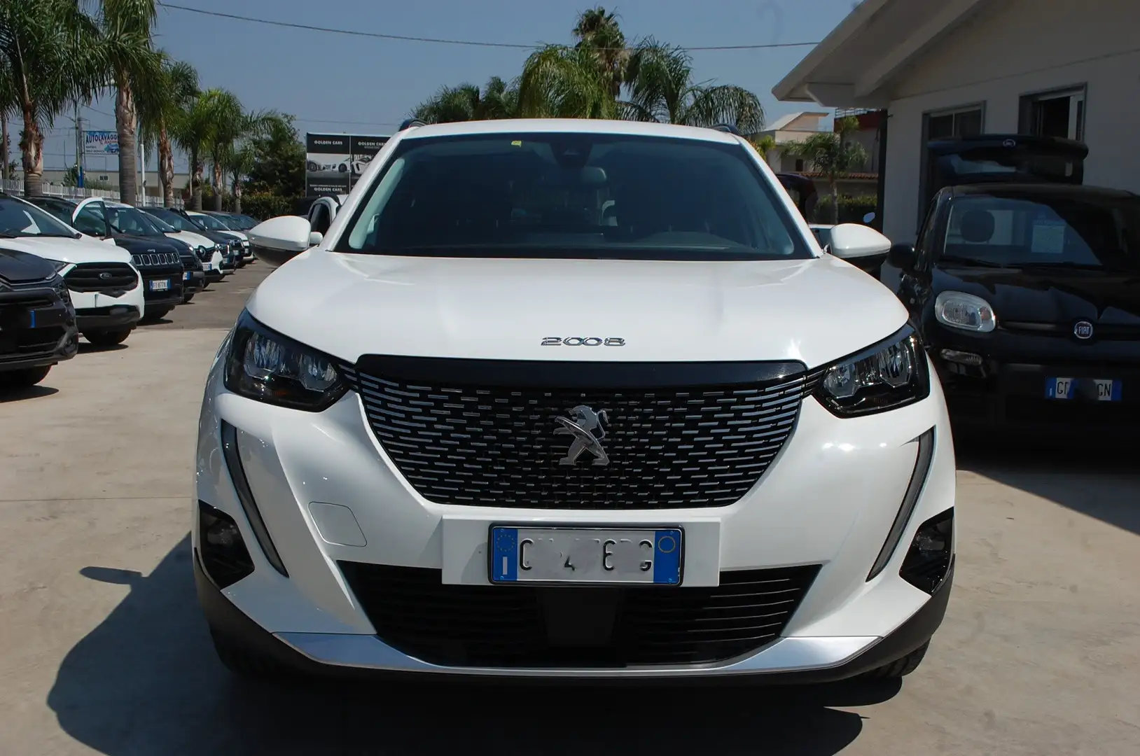 Peugeot 2008 1.5 bluehdi 130CV Allure Navi Pack Uff Italy Led Bianco - 2