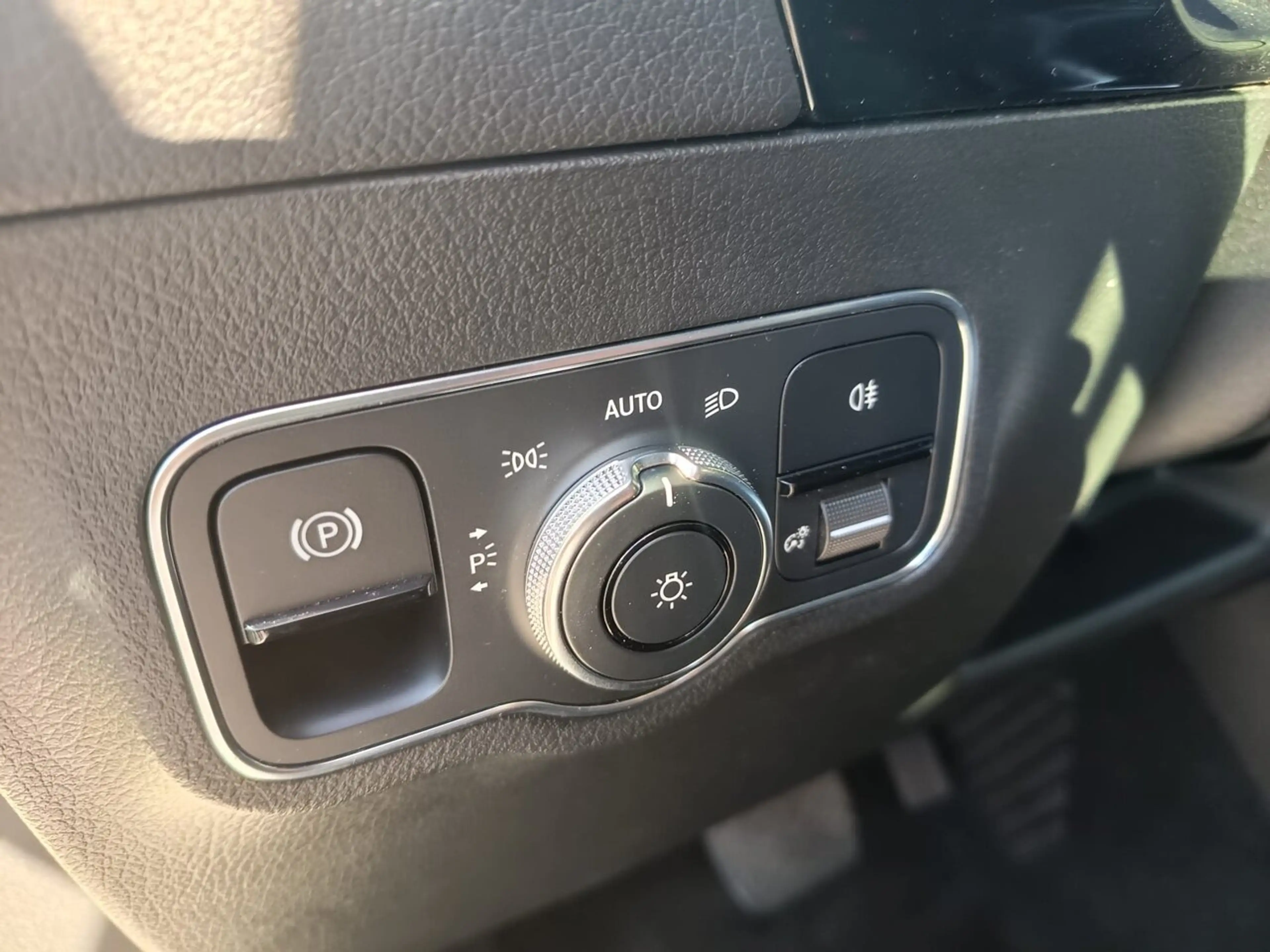 Mercedes-Benz B 200 AUTOMAAT / Elektr. Koffer / Camera / ... — photo 16