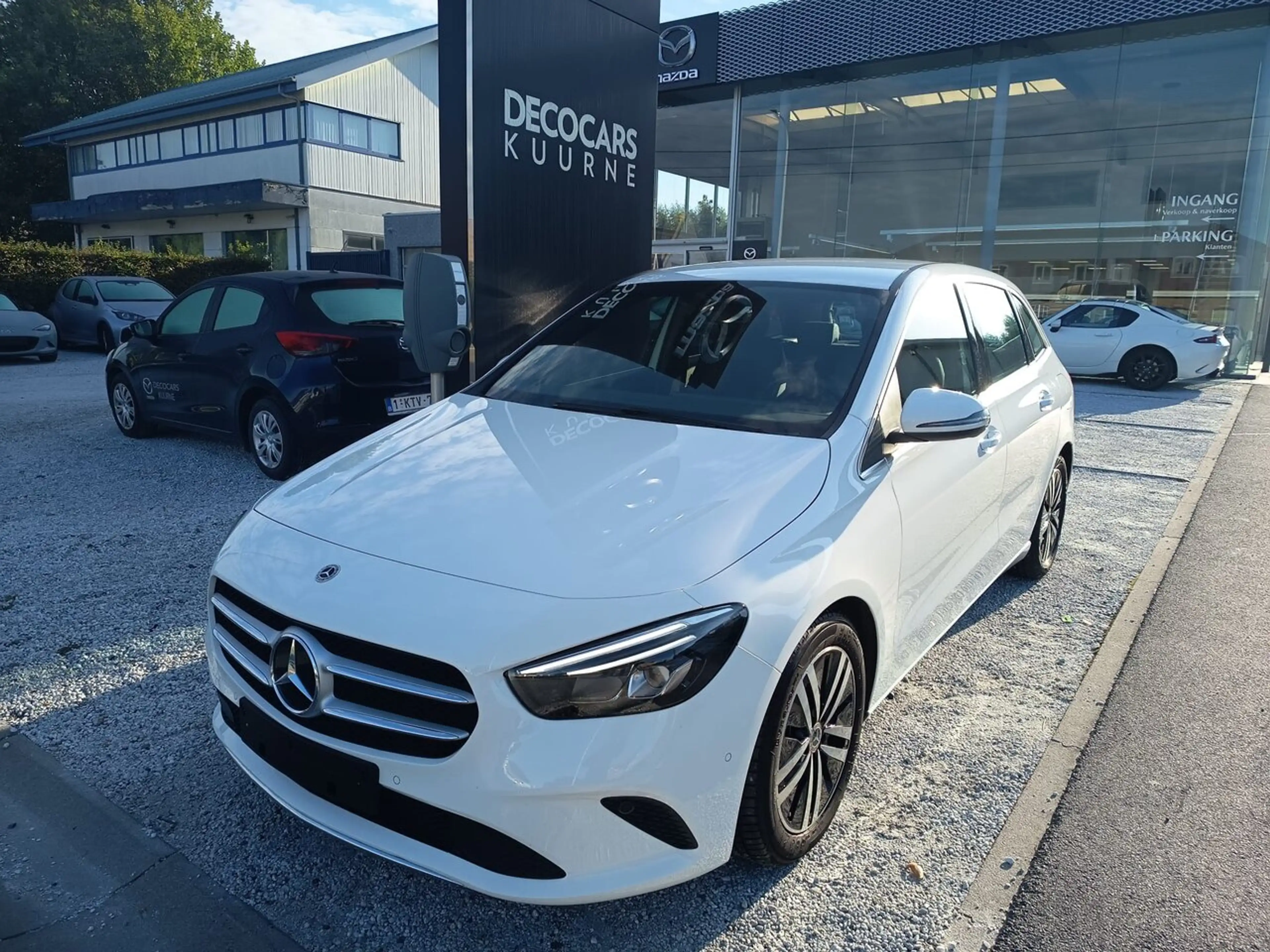 Mercedes-Benz B 200 AUTOMAAT / Elektr. Koffer / Camera / ...