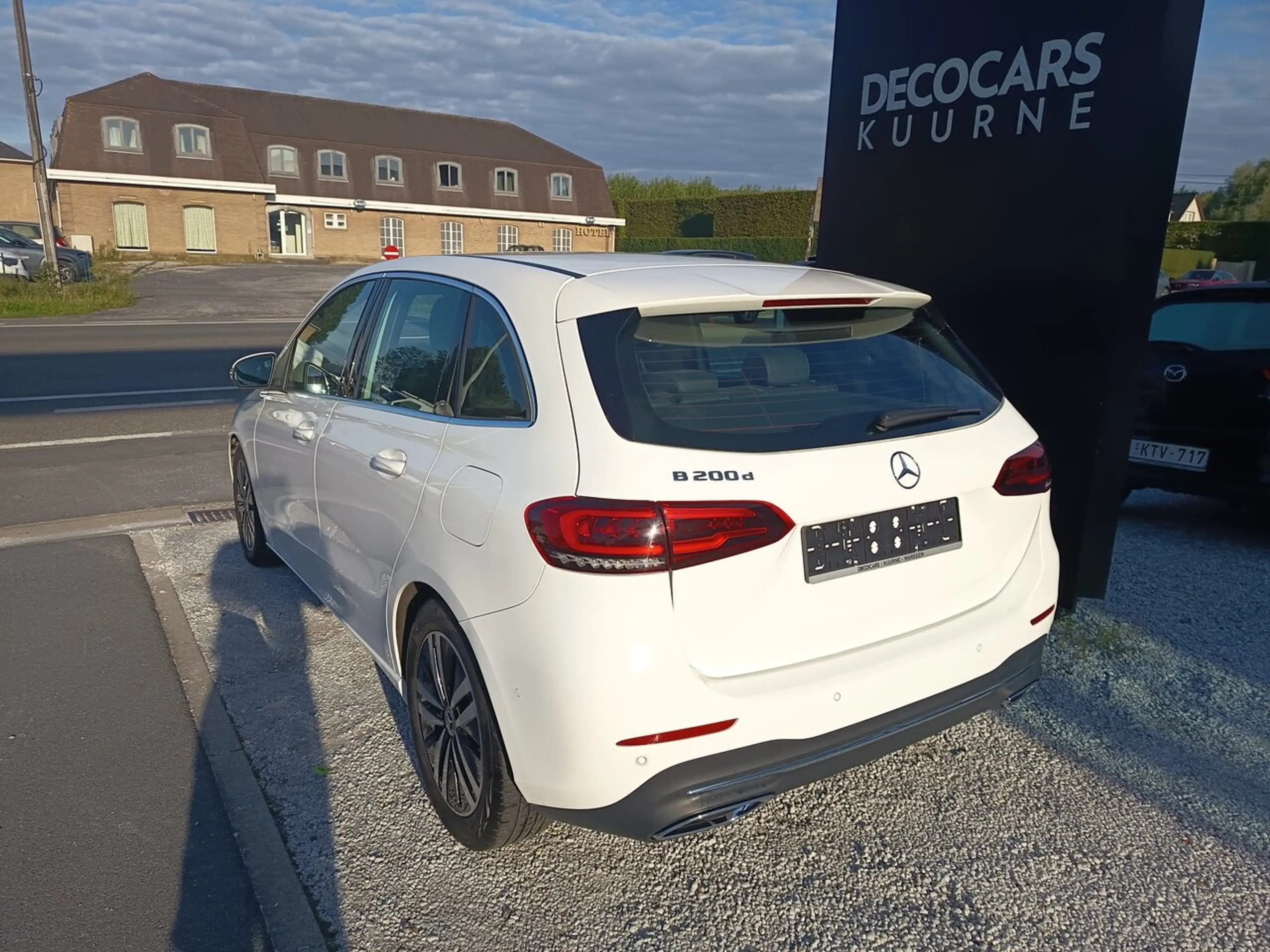 Mercedes-Benz B 200 AUTOMAAT / Elektr. Koffer / Camera / ... — photo 3