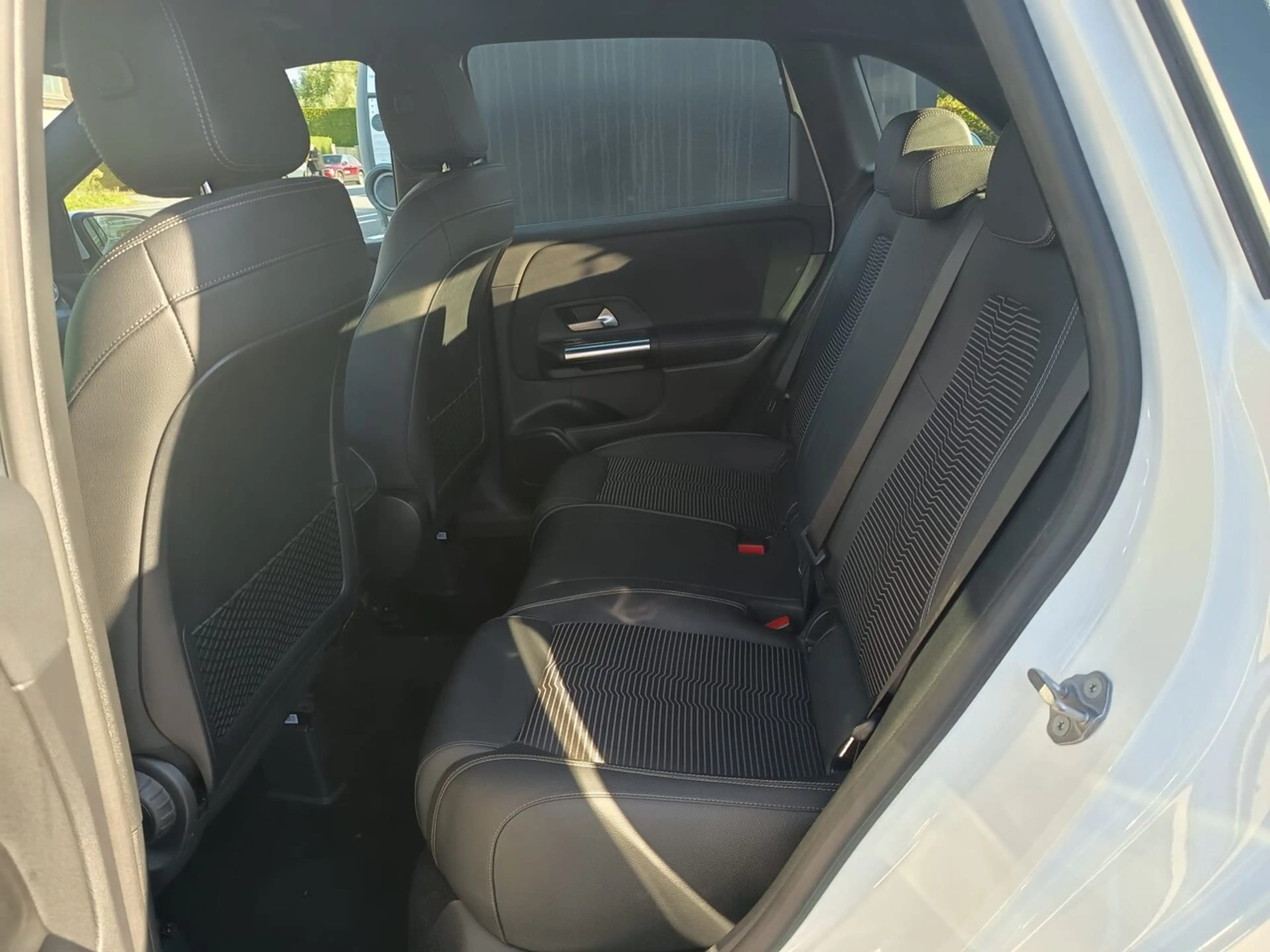 Mercedes-Benz B 200 AUTOMAAT / Elektr. Koffer / Camera / ... — photo 15